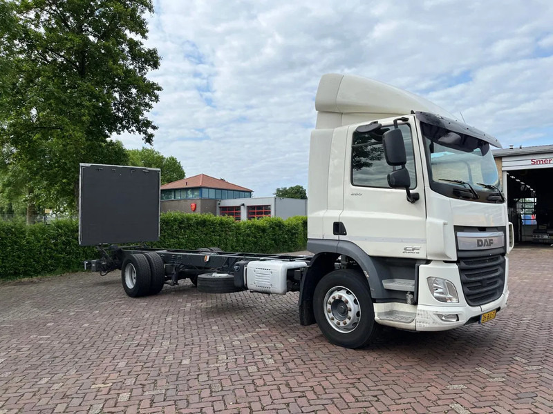 DAF CF 260 CF 260 FA CHASSIS CABINE EURO 6 - Φορτηγό σασί: φωτογραφία 5 DAF CF 260 CF 260 FA CHASSIS CABINE EURO 6 - Φορτηγό σασί: φωτογραφία 5