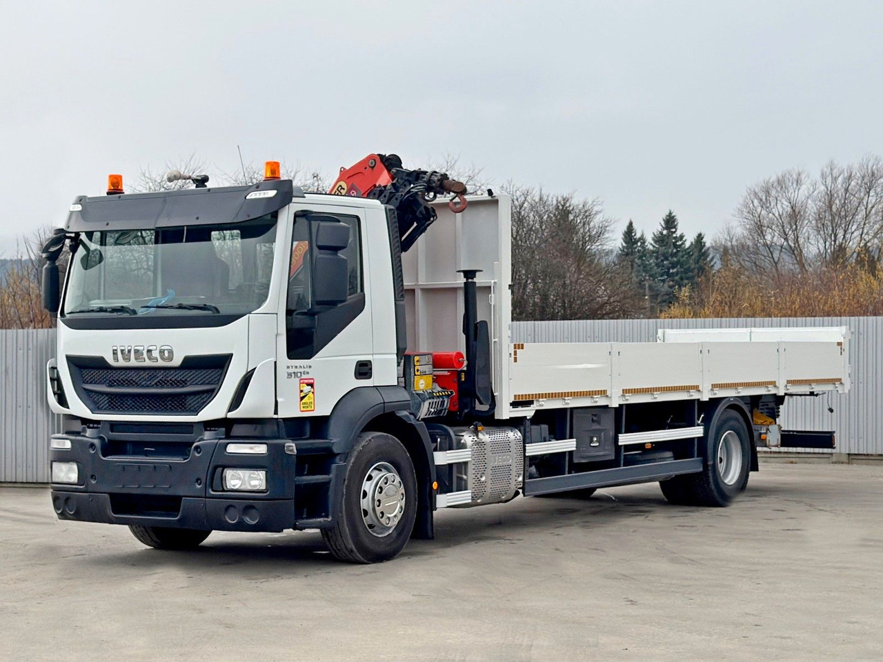 Iveco Stralis 310 PRITSCHE 7,80m +KRAN +FUNK - Φορτηγό με γερανό: φωτογραφία 4 Iveco Stralis 310 PRITSCHE 7,80m +KRAN +FUNK - Φορτηγό με γερανό: φωτογραφία 4