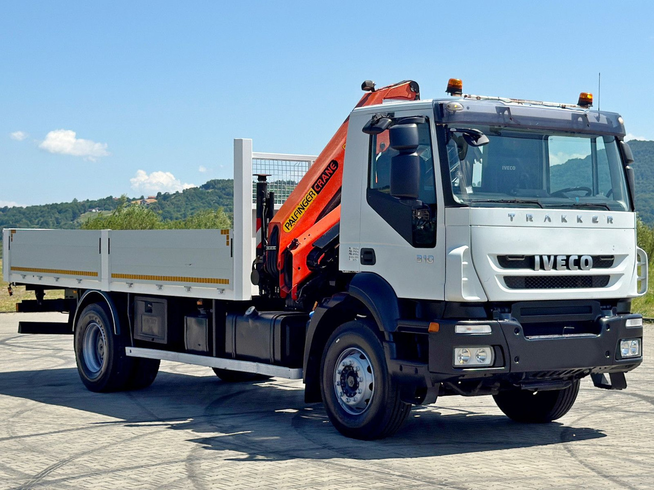 Iveco TRAKKER 310* PRITSCHE 6,00 m * PK 15500 * TOP - Φορτηγό με γερανό: φωτογραφία 4 Iveco TRAKKER 310* PRITSCHE 6,00 m * PK 15500 * TOP - Φορτηγό με γερανό: φωτογραφία 4