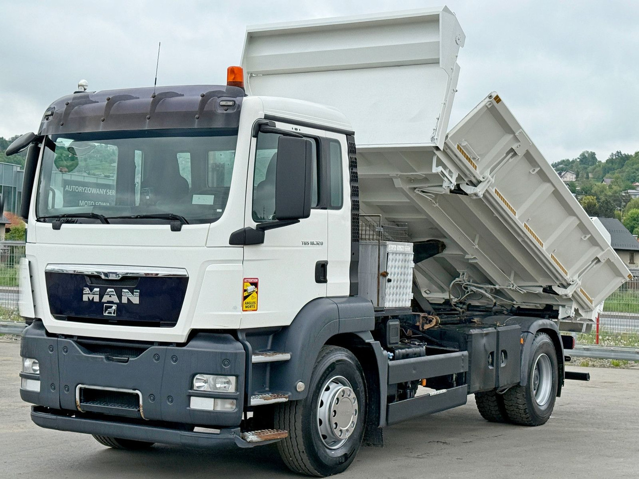 MAN TGS 18.320 * KIPPER 4,95m + BORDMATIC*TOPZUSTAND - Φορτηγό ανατρεπόμενο, Φορτηγό με γερανό: φωτογραφία 3 MAN TGS 18.320 * KIPPER 4,95m + BORDMATIC*TOPZUSTAND - Φορτηγό ανατρεπόμενο, Φορτηγό με γερανό: φωτογραφία 3