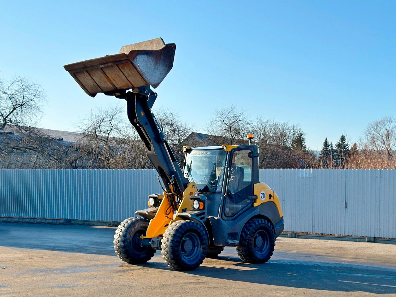 MECALAC AHLMANN AX 1000 * RADLADER * TOP - Ελαστιχοφόρος φορτωτής: φωτογραφία 2 MECALAC AHLMANN AX 1000 * RADLADER * TOP - Ελαστιχοφόρος φορτωτής: φωτογραφία 2