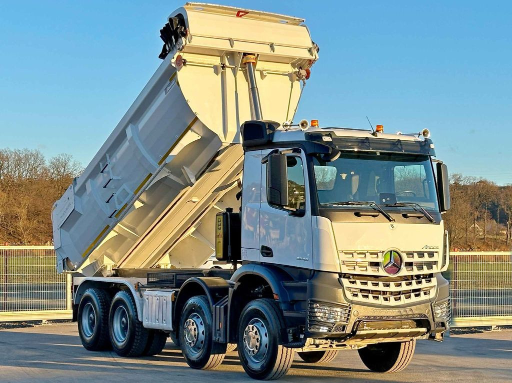 Mercedes-Benz AROCS 3248 * KIPPER * 8x4 * TOPZUSTAND - Φορτηγό ανατρεπόμενο, Φορτηγό με γερανό: φωτογραφία 3 Mercedes-Benz AROCS 3248 * KIPPER * 8x4 * TOPZUSTAND - Φορτηγό ανατρεπόμενο, Φορτηγό με γερανό: φωτογραφία 3