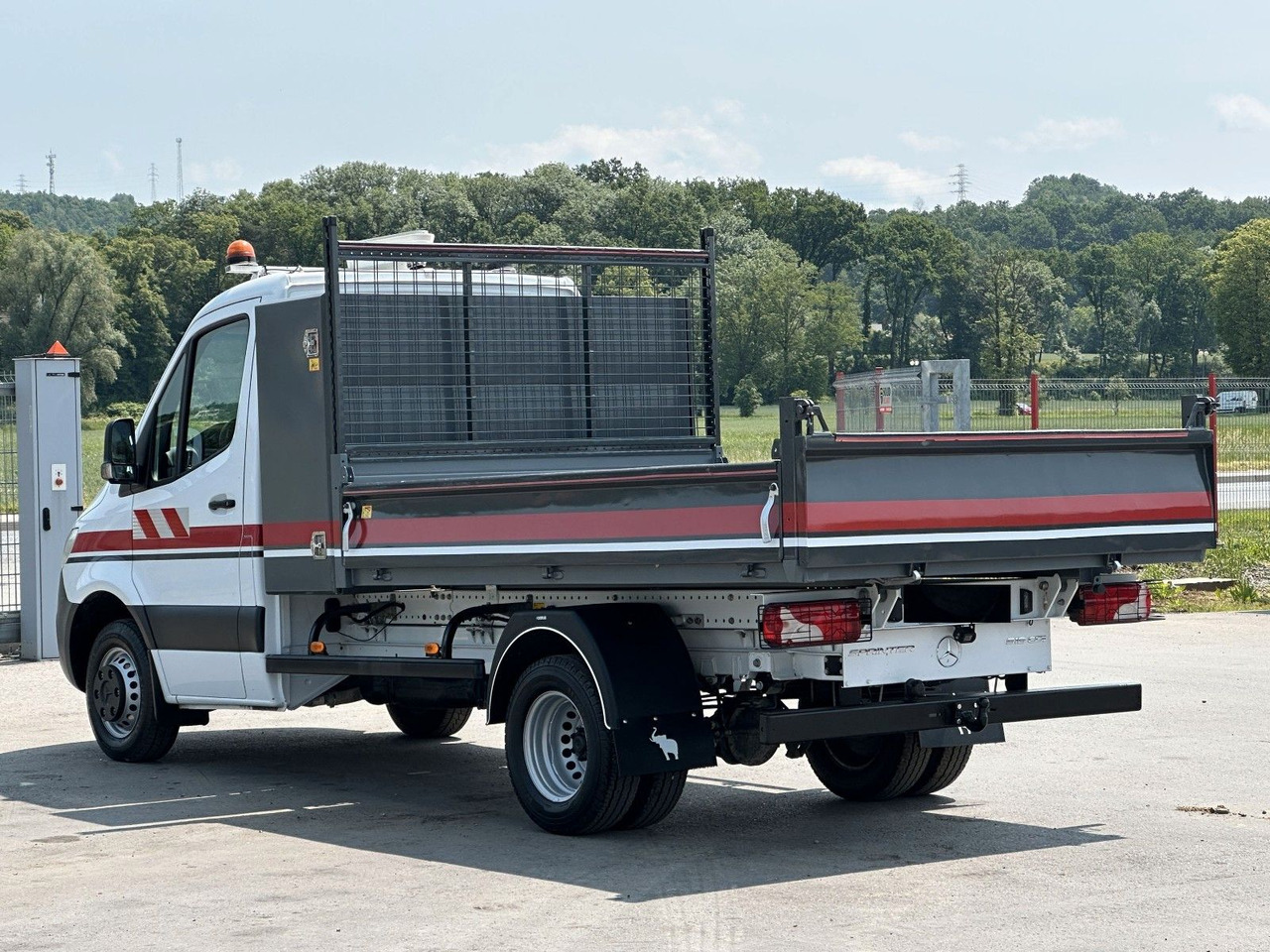 Mercedes-Benz Sprinter 516 CDI Kipper 3,00 m Perfect condition - Όχημα με ανατρεπομενη καροτσα: φωτογραφία 4 Mercedes-Benz Sprinter 516 CDI Kipper 3,00 m Perfect condition - Όχημα με ανατρεπομενη καροτσα: φωτογραφία 4
