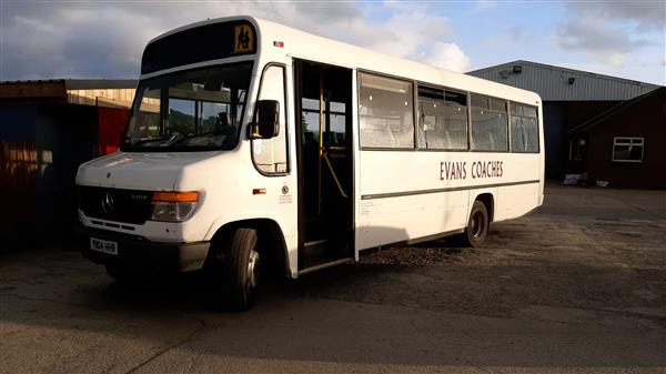 2004 Mercedes 33 seat dual purpose minicoach - Προαστιακό λεωφορείο: φωτογραφία 1 2004 Mercedes 33 seat dual purpose minicoach - Προαστιακό λεωφορείο: φωτογραφία 1