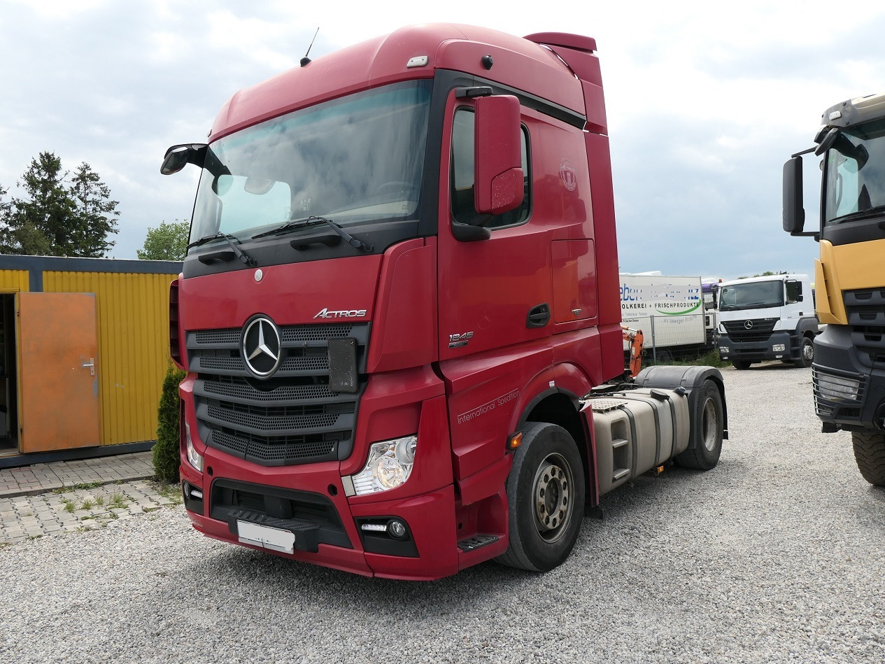 Mercedes Benz Actros 1845 - Τράκτορας: φωτογραφία 2 Mercedes Benz Actros 1845 - Τράκτορας: φωτογραφία 2