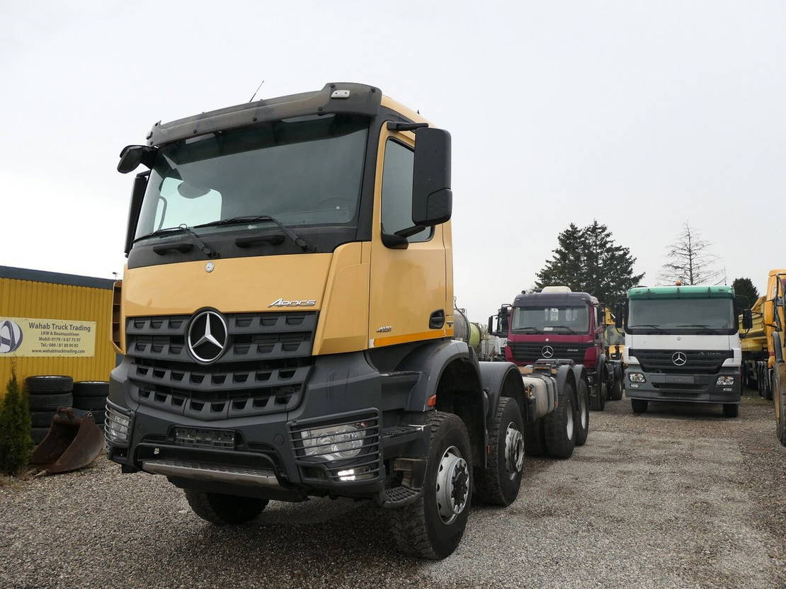 Mercedes-Benz Arocs 4151 AK - Φορτηγό σασί: φωτογραφία 1 Mercedes-Benz Arocs 4151 AK - Φορτηγό σασί: φωτογραφία 1