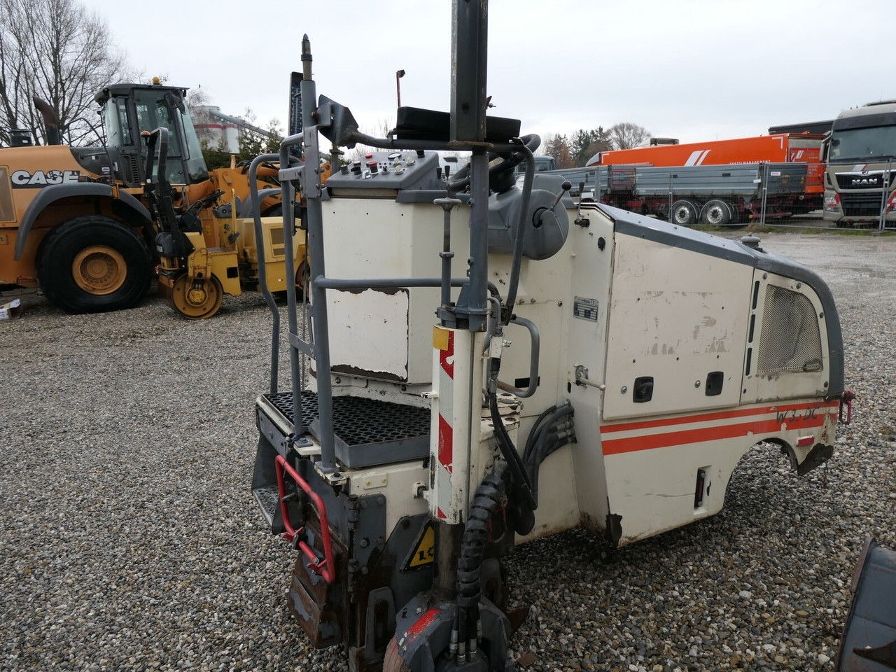 Wirtgen W 35 DC - Φρέζα ασφάλτου: φωτογραφία 4 Wirtgen W 35 DC - Φρέζα ασφάλτου: φωτογραφία 4