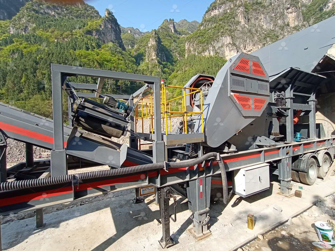 LIMING NK series mobile crusher - Κινητός σπαστήρας: φωτογραφία 3 LIMING NK series mobile crusher - Κινητός σπαστήρας: φωτογραφία 3
