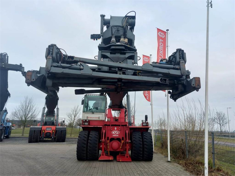 CVS Ferrari F378.5 PB - Reachstacker: φωτογραφία 5 CVS Ferrari F378.5 PB - Reachstacker: φωτογραφία 5