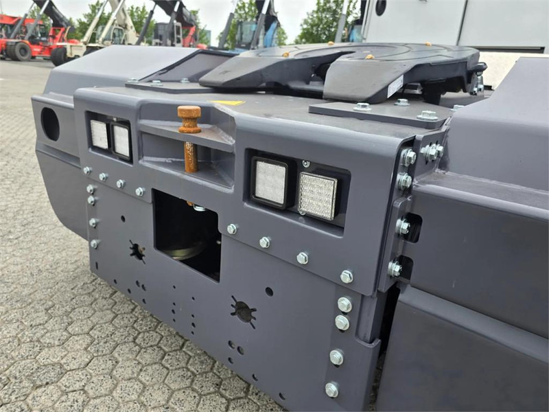 Τράκτορες τελωνείων Mafi R336 4x4: φωτογραφία 11 Τράκτορες τελωνείων Mafi R336 4x4: φωτογραφία 11