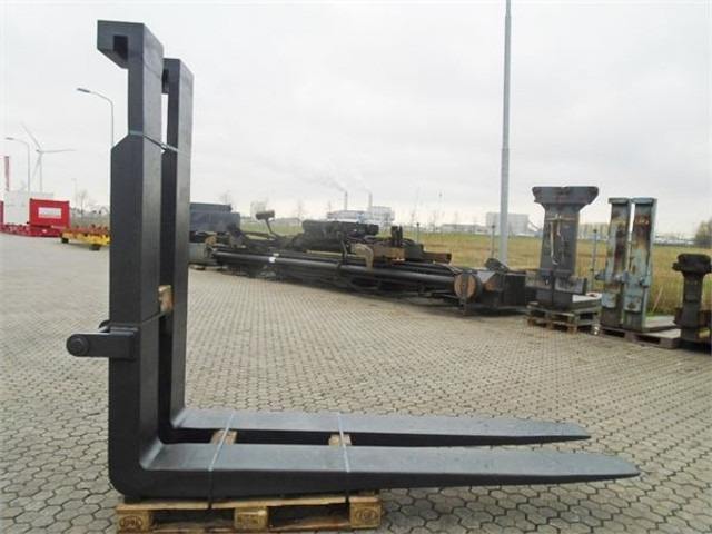 Mafi T230 - Τράκτορες τελωνείων: φωτογραφία 1 Mafi T230 - Τράκτορες τελωνείων: φωτογραφία 1