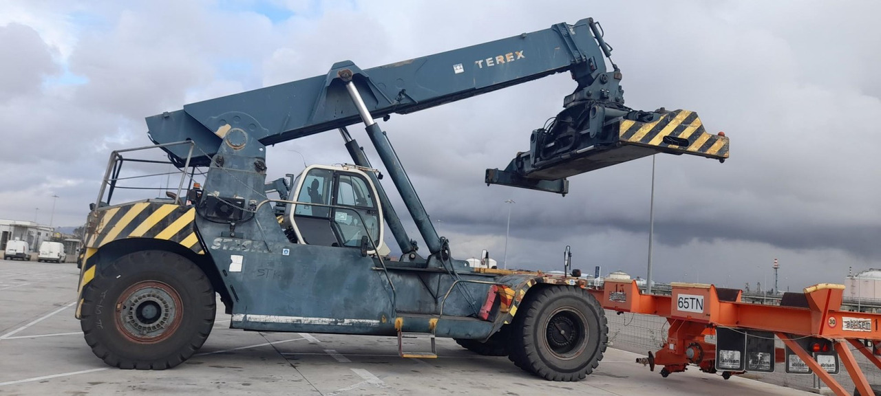 Reachstacker TEREX TFC 45 L: φωτογραφία 1