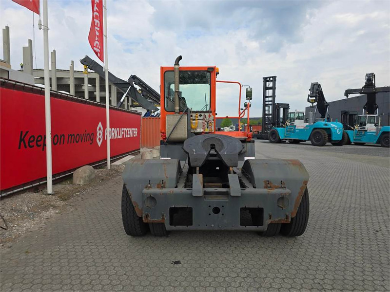 Terberg YT182 - Τράκτορες τελωνείων: φωτογραφία 5 Terberg YT182 - Τράκτορες τελωνείων: φωτογραφία 5