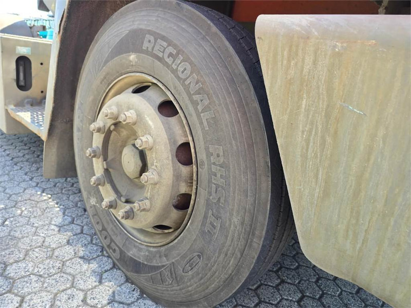 Τράκτορες τελωνείων Terberg YT182: φωτογραφία 12 Τράκτορες τελωνείων Terberg YT182: φωτογραφία 12