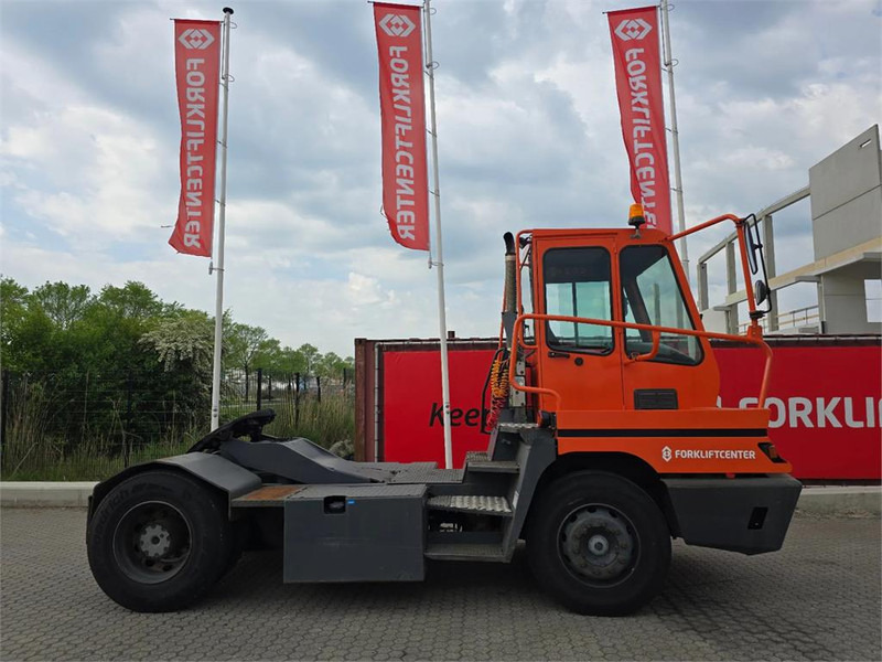 Terberg YT182 - Τράκτορες τελωνείων: φωτογραφία 3 Terberg YT182 - Τράκτορες τελωνείων: φωτογραφία 3