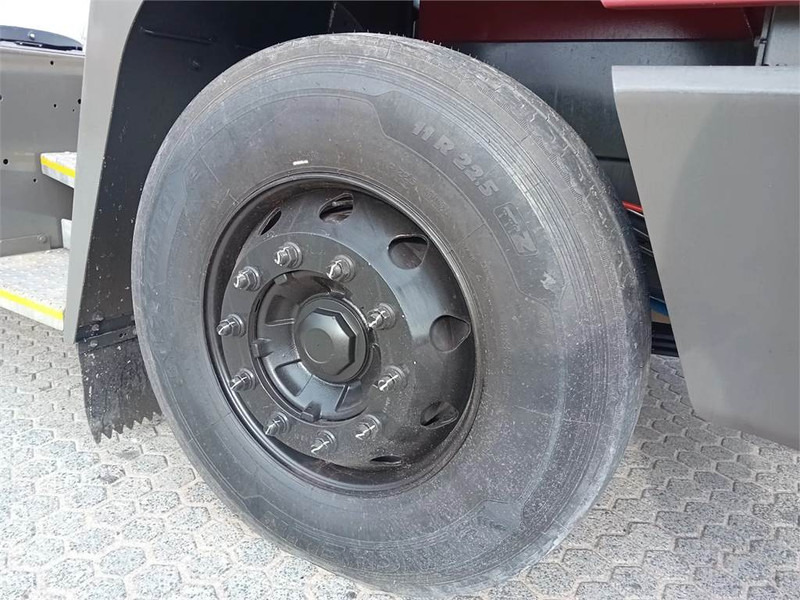 Terberg YT220 - Τράκτορες τελωνείων: φωτογραφία 3 Terberg YT220 - Τράκτορες τελωνείων: φωτογραφία 3