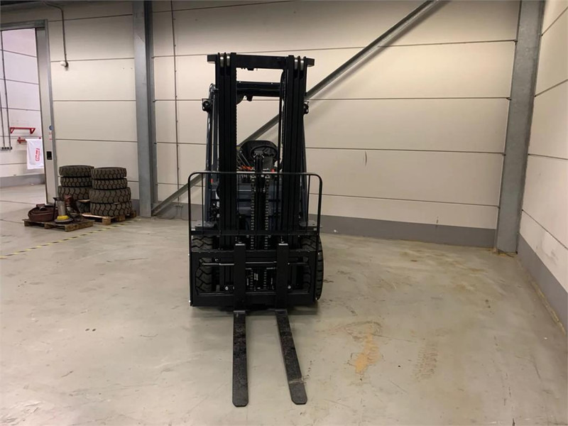 Toyota 02-8FGF30 - Υγραεριοκίνητο περονοφόρο: φωτογραφία 5 Toyota 02-8FGF30 - Υγραεριοκίνητο περονοφόρο: φωτογραφία 5