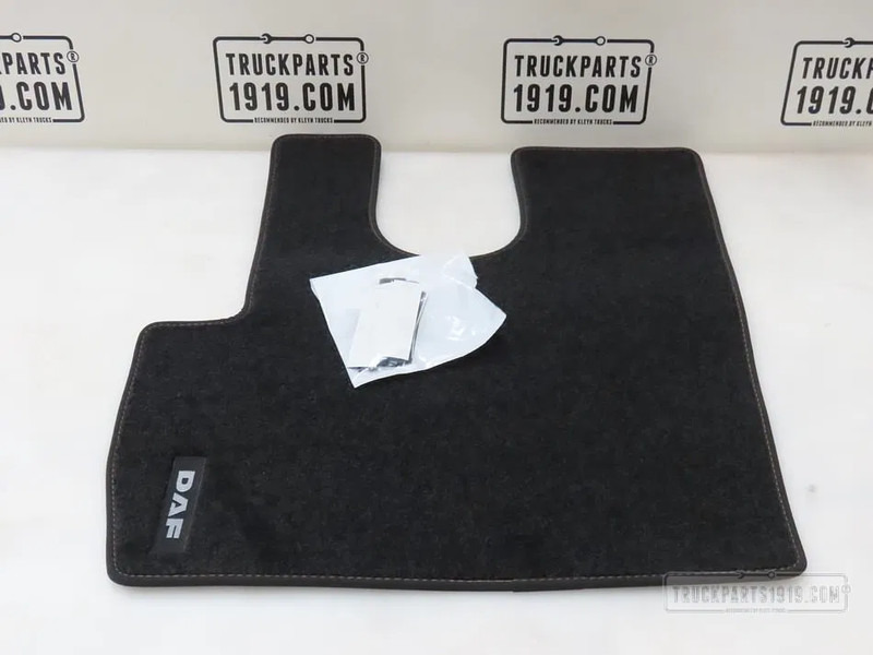 DAF 1968844 Cabine vloermat velours CF - Καμπίνα και εσωτερικό για Φορτηγό: φωτογραφία 1 DAF 1968844 Cabine vloermat velours CF - Καμπίνα και εσωτερικό για Φορτηγό: φωτογραφία 1