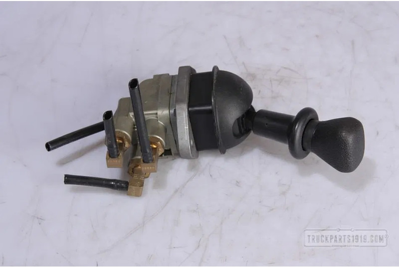 KNORR-BREMSE 2122584 Handremventiel - Εξαρτήματα φρένων για Φορτηγό: φωτογραφία 1 KNORR-BREMSE 2122584 Handremventiel - Εξαρτήματα φρένων για Φορτηγό: φωτογραφία 1