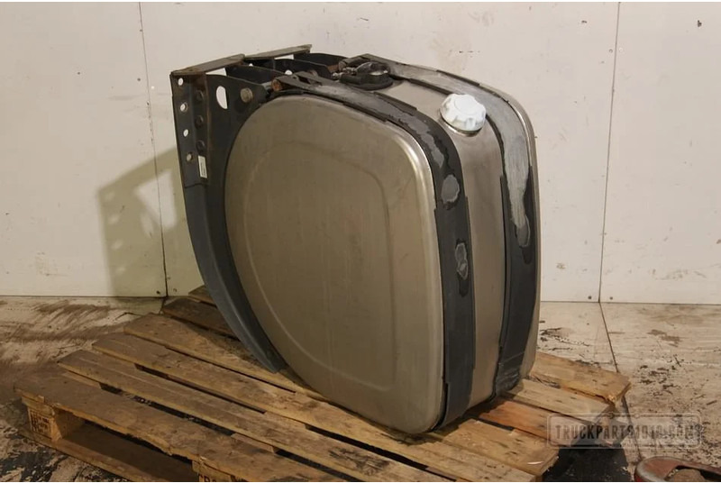 Volvo Exhaust System AdBlue tank VOLVO FH - Μονάδα ρεζερβουάρ AdBlue για Φορτηγό: φωτογραφία 1 Volvo Exhaust System AdBlue tank VOLVO FH - Μονάδα ρεζερβουάρ AdBlue για Φορτηγό: φωτογραφία 1