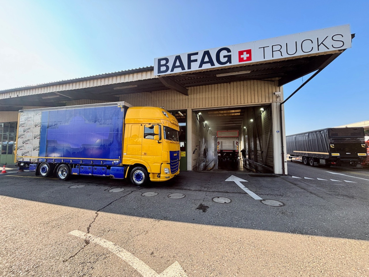 DAF FAN XF 530 LD Jumbo - Φορτηγό μουσαμάς: φωτογραφία 2 DAF FAN XF 530 LD Jumbo - Φορτηγό μουσαμάς: φωτογραφία 2