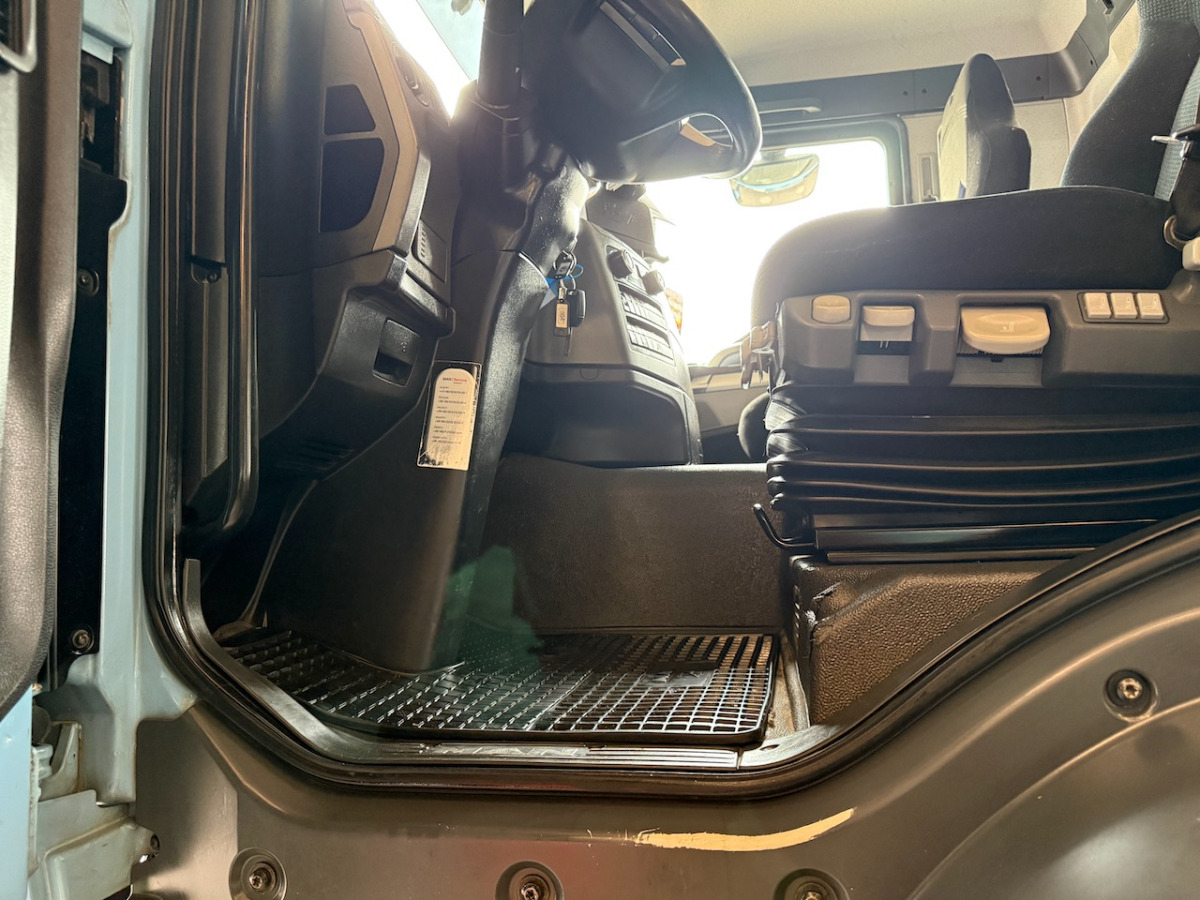 MAN TGS 35.480 8x4 - Φορτηγό ανατρεπόμενο: φωτογραφία 4 MAN TGS 35.480 8x4 - Φορτηγό ανατρεπόμενο: φωτογραφία 4
