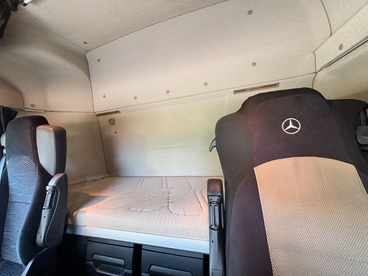 MERCEDES Actros 1848 - Φορτηγό κόφα: φωτογραφία 5 MERCEDES Actros 1848 - Φορτηγό κόφα: φωτογραφία 5