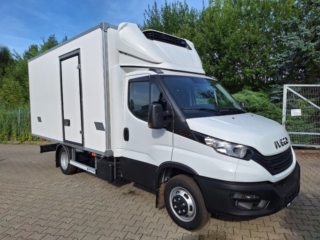 Iveco Daily 70C18 Kühlkoffer LBW BÃR - Επαγγελματικό αυτοκίνητο ψυγείο: φωτογραφία 3 Iveco Daily 70C18 Kühlkoffer LBW BÃR - Επαγγελματικό αυτοκίνητο ψυγείο: φωτογραφία 3