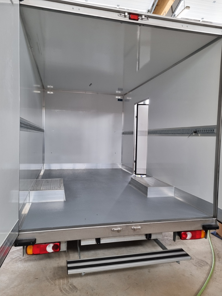 Renault Master 165 Koffer Platform Tiefrahmen - Επαγγελματικό αυτοκίνητο κόφα: φωτογραφία 3 Renault Master 165 Koffer Platform Tiefrahmen - Επαγγελματικό αυτοκίνητο κόφα: φωτογραφία 3