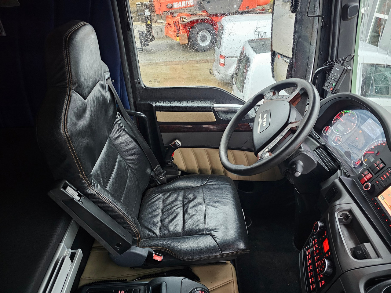 Φορτηγό φόρτωσης γάντζου MAN TGX 26.560 XLX 6X4: φωτογραφία 12