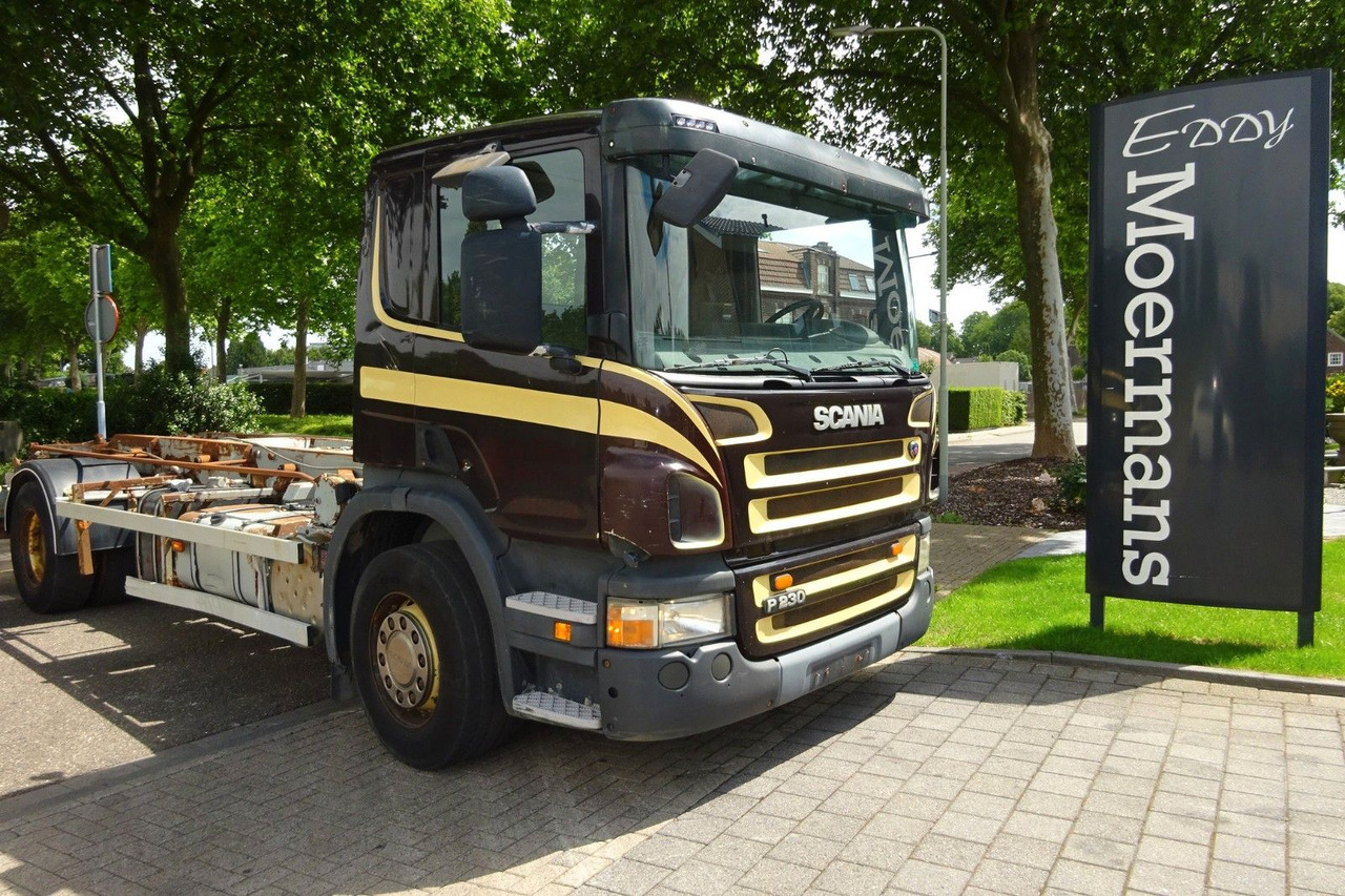 Scania P230 Cp16 - Φορτηγό φόρτωσης γάντζου: φωτογραφία 1 Scania P230 Cp16 - Φορτηγό φόρτωσης γάντζου: φωτογραφία 1