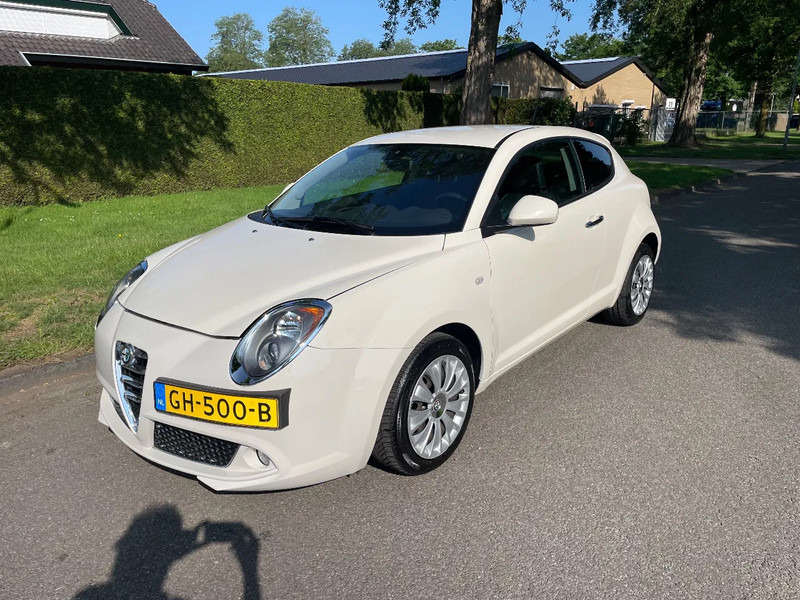 Alfa Romeo MiTo ZEER MOOI in prijs verlaagt - Hatchback: φωτογραφία 2 Alfa Romeo MiTo ZEER MOOI in prijs verlaagt - Hatchback: φωτογραφία 2