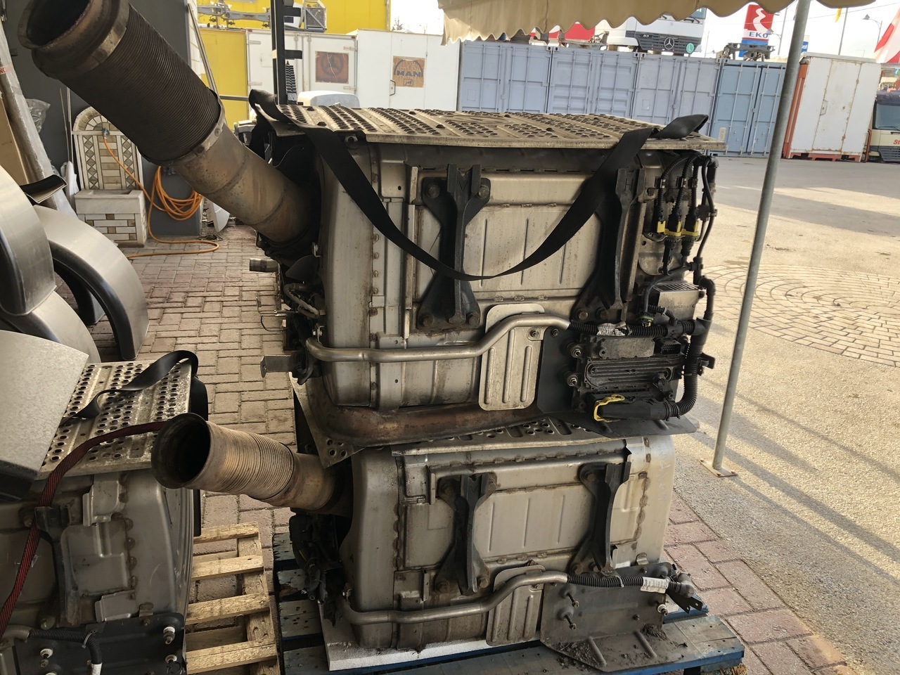 EXHAUST AFTERTREATMENT EURO6-EURO5 MERCEDES ACTROS MP4 - Πολλαπλή εξαγωγής για Φορτηγό: φωτογραφία 1 EXHAUST AFTERTREATMENT EURO6-EURO5 MERCEDES ACTROS MP4 - Πολλαπλή εξαγωγής για Φορτηγό: φωτογραφία 1