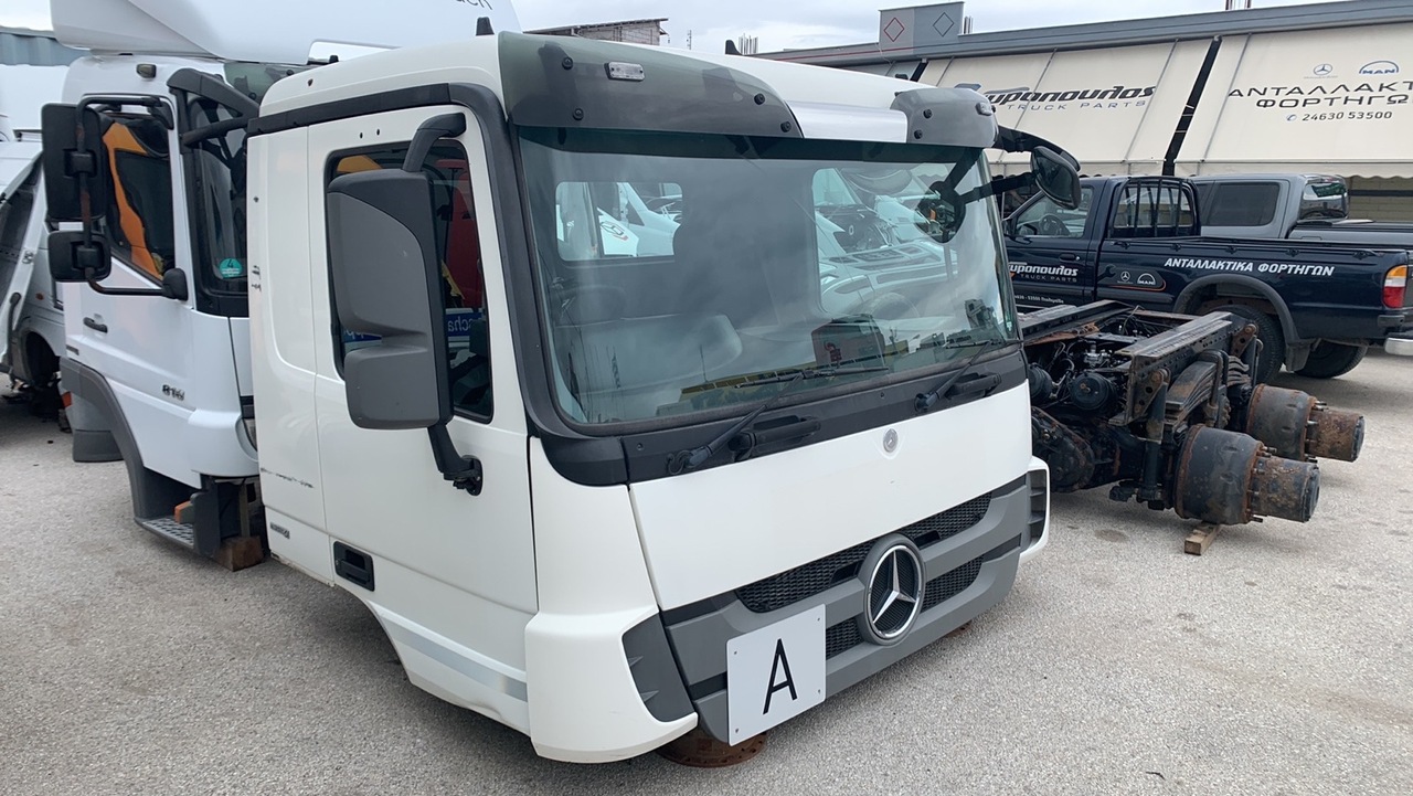 MEDIUM CAB ACTROS MP3 RHD - Καμπίνα και εσωτερικό για Φορτηγό: φωτογραφία 3 MEDIUM CAB ACTROS MP3 RHD - Καμπίνα και εσωτερικό για Φορτηγό: φωτογραφία 3
