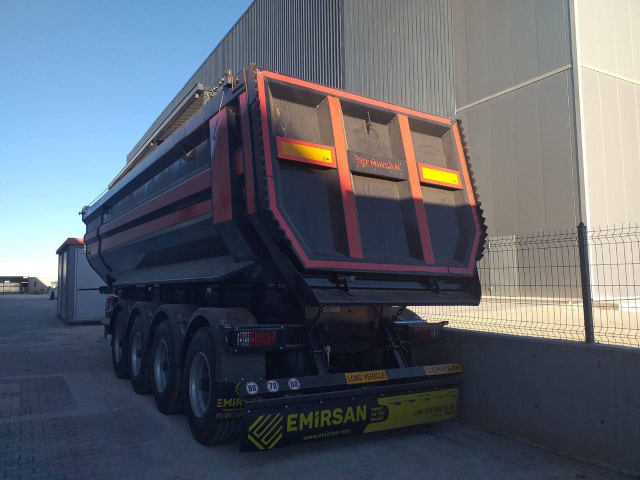 Νέα Επικαθήμενο ανατρεπόμενο EMIRSAN SELF-STEERING, 4 AXLE U TYPE TIPPER: φωτογραφία 6 Νέα Επικαθήμενο ανατρεπόμενο EMIRSAN SELF-STEERING, 4 AXLE U TYPE TIPPER: φωτογραφία 6