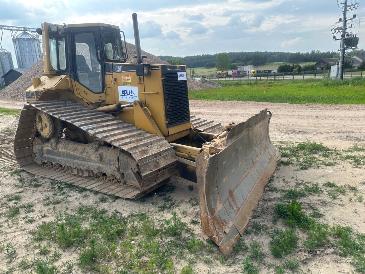 Caterpillar D6M LGP - Μπουλντόζα: φωτογραφία 2 Caterpillar D6M LGP - Μπουλντόζα: φωτογραφία 2