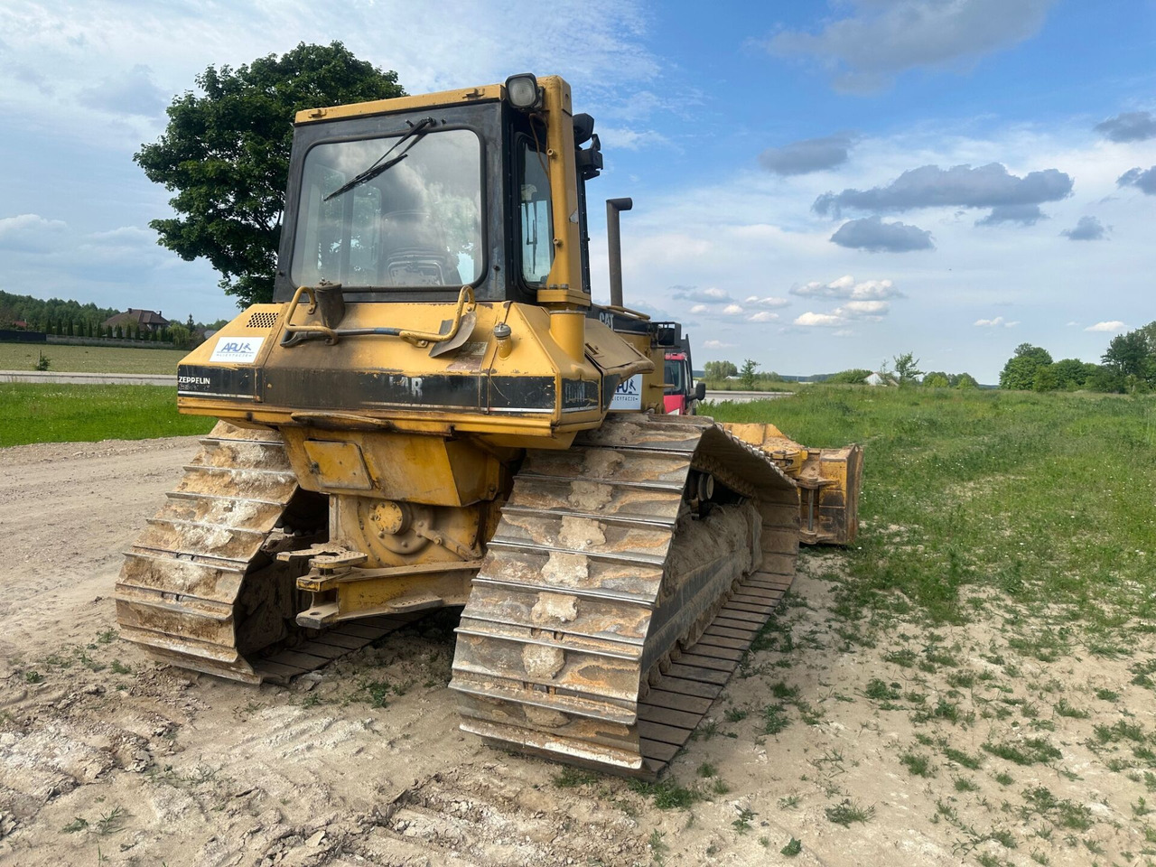 Caterpillar D6M LGP - Μπουλντόζα: φωτογραφία 4 Caterpillar D6M LGP - Μπουλντόζα: φωτογραφία 4