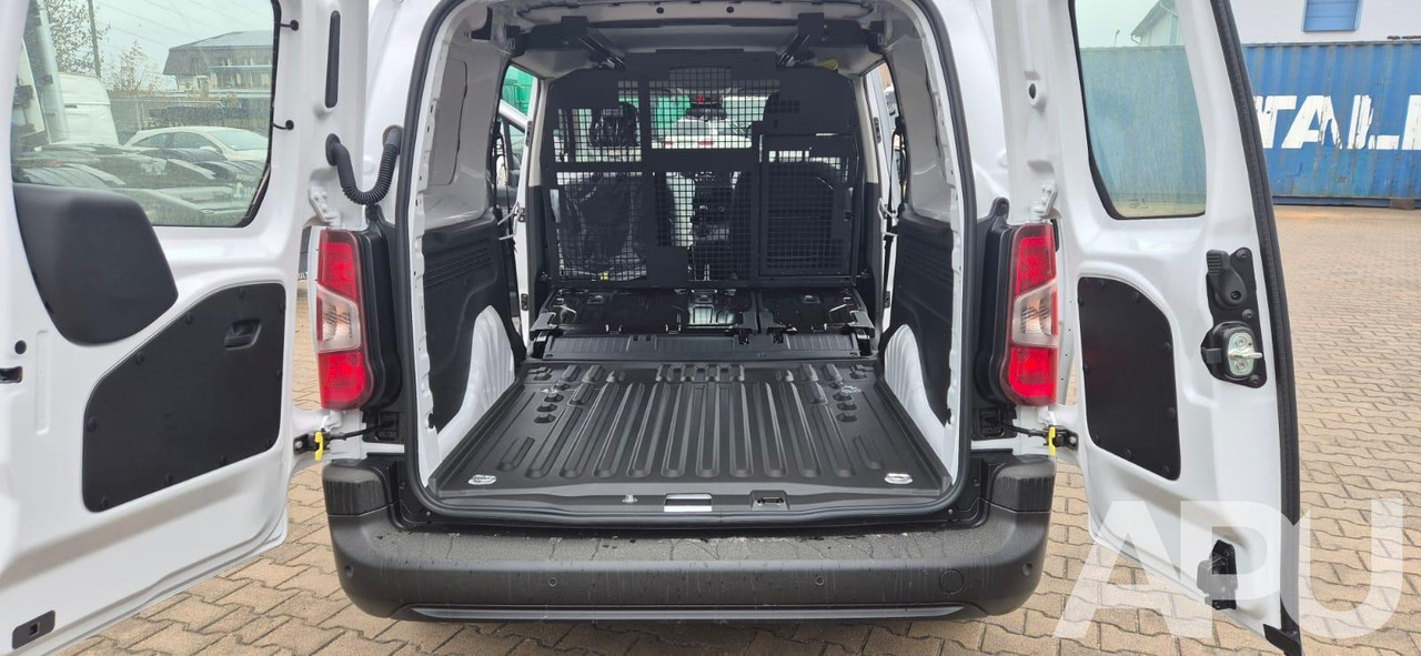 TOYOTA Proace City MC24 - Διπλοκάμπινο ελαφρύ επαγγελματικό: φωτογραφία 3 TOYOTA Proace City MC24 - Διπλοκάμπινο ελαφρύ επαγγελματικό: φωτογραφία 3