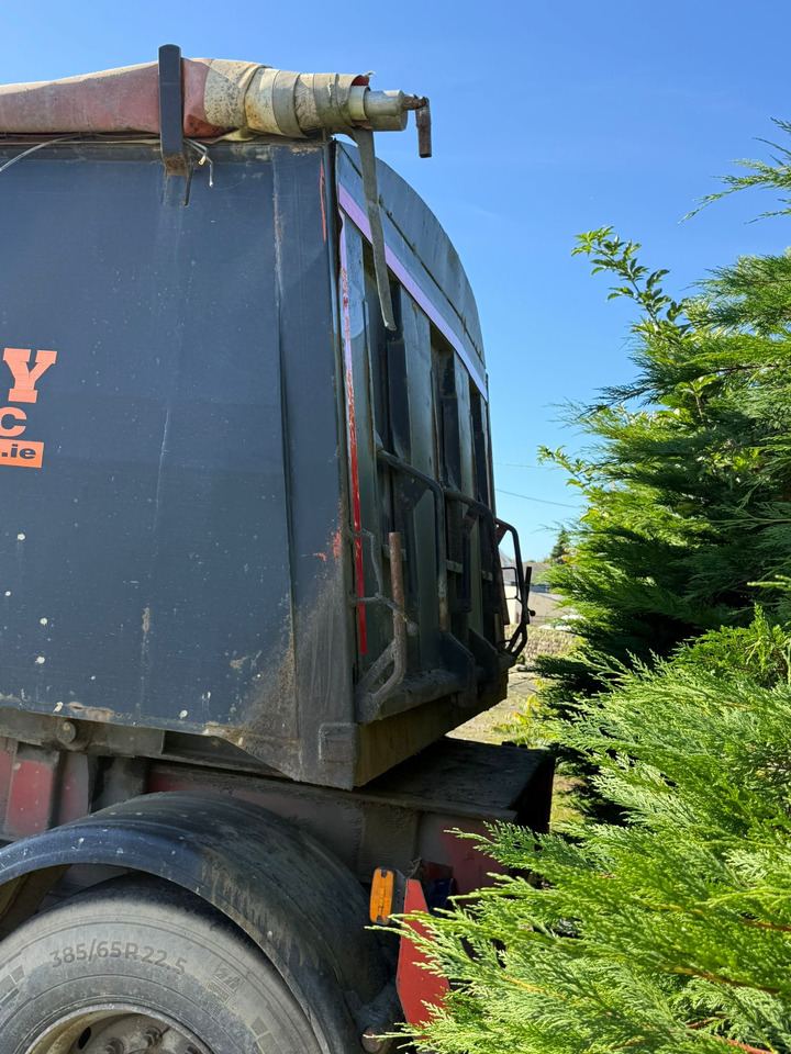 2004 Dennison Tri-axle Bulk Tipping Trailer - Επικαθήμενο ανατρεπόμενο: φωτογραφία 4 2004 Dennison Tri-axle Bulk Tipping Trailer - Επικαθήμενο ανατρεπόμενο: φωτογραφία 4