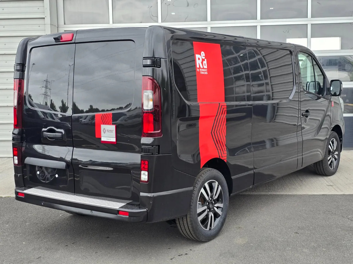 NEW Renault Trafic Exclusive 170BHP/150BHP Manual Black - Βαν: φωτογραφία 2 NEW Renault Trafic Exclusive 170BHP/150BHP Manual Black - Βαν: φωτογραφία 2