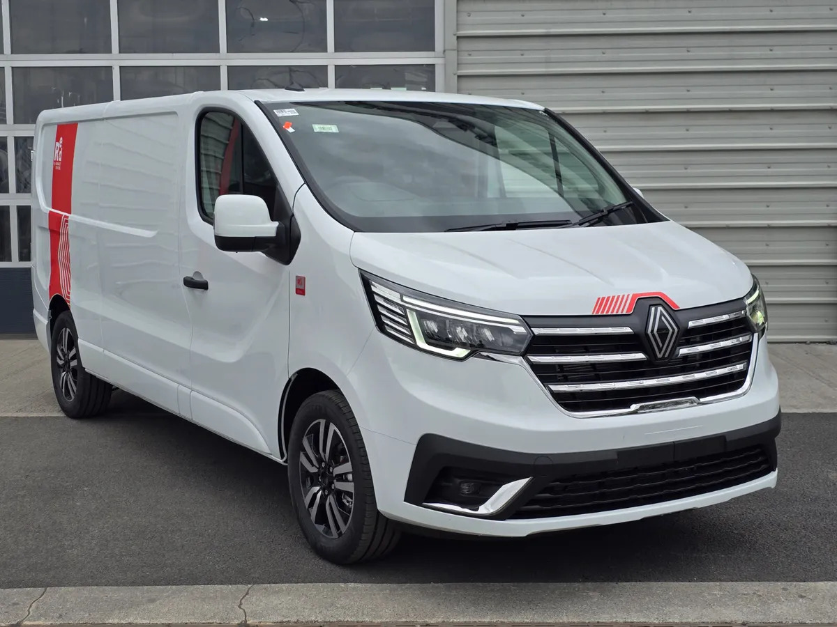 NEW Renault Trafic Exclusive 170BHP/150BHP Manual White - Βαν: φωτογραφία 1 NEW Renault Trafic Exclusive 170BHP/150BHP Manual White - Βαν: φωτογραφία 1
