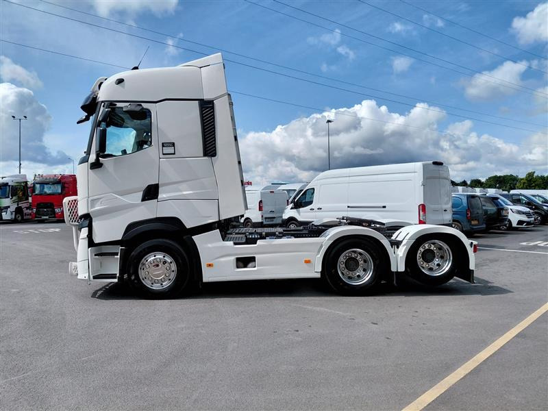 Renault T-High 520 Twin Wheel Tag - Τράκτορας: φωτογραφία 5 Renault T-High 520 Twin Wheel Tag - Τράκτορας: φωτογραφία 5