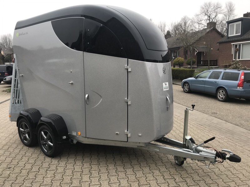 Bücker Careliner M - Τρέιλερ μεταφοράς αλόγων: φωτογραφία 1 Bücker Careliner M - Τρέιλερ μεταφοράς αλόγων: φωτογραφία 1