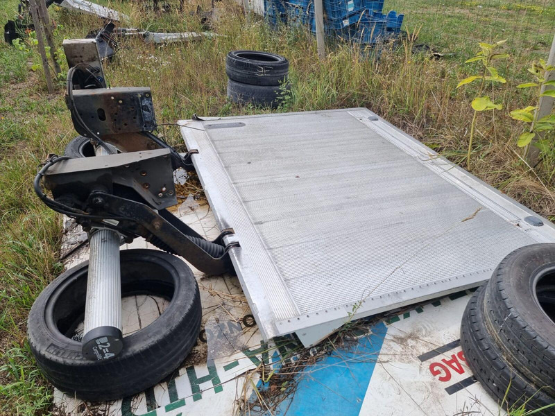 Bär Cargolift egész emelőhátfalak - different kinds - Υδραυλική πόρτα για Φορτηγό: φωτογραφία 1 Bär Cargolift egész emelőhátfalak - different kinds - Υδραυλική πόρτα για Φορτηγό: φωτογραφία 1