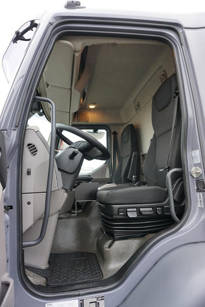 Φορτηγό με ανοιχτή καρότσα, Φορτηγό με γερανό DAF LF / 260 / ACC / SKRZYNIOWY + HDS / HYVA HC-183 / PILOT / ROTATO: φωτογραφία 7