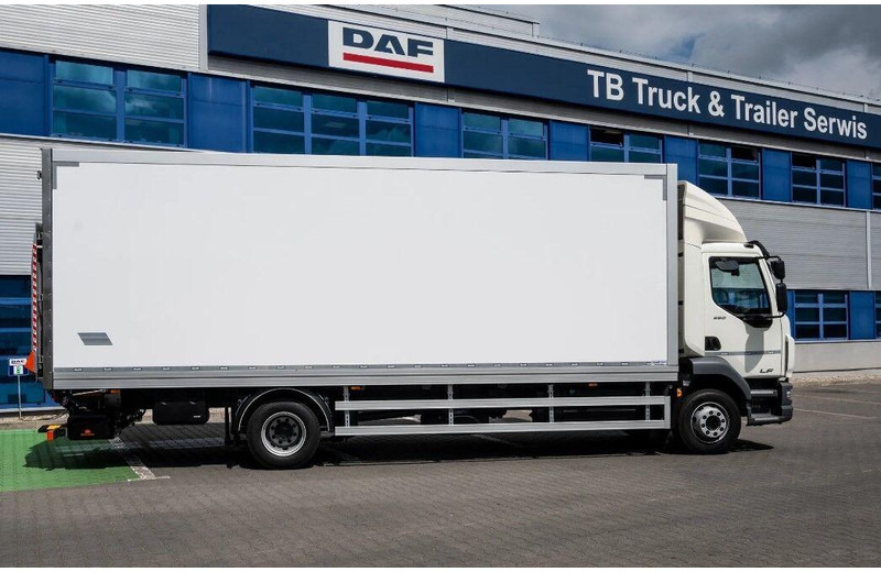 DAF LF 260 Koffer + Tail Lift - Φορτηγό κόφα: φωτογραφία 4 DAF LF 260 Koffer + Tail Lift - Φορτηγό κόφα: φωτογραφία 4
