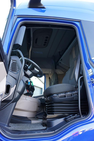 Τράκτορας DAF XG / 480 / ACC / EURO 6 / I – COOL: φωτογραφία 7 Τράκτορας DAF XG / 480 / ACC / EURO 6 / I – COOL: φωτογραφία 7