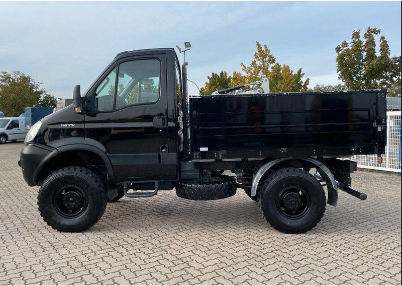 Iveco 35S17 W 4x4 Flatbed - Μικρό φορτηγό με καρότσα: φωτογραφία 4 Iveco 35S17 W 4x4 Flatbed - Μικρό φορτηγό με καρότσα: φωτογραφία 4
