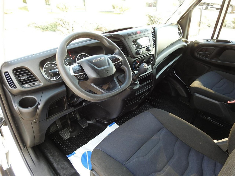 Iveco DAILY 35C14 WYWROTKA PODWÓJNA KABINA DOKA 6 MIEJSC TEMPOMAT KLIM - Όχημα με ανατρεπομενη καροτσα, Διπλοκάμπινο ελαφρύ επαγγελματικό: φωτογραφία 2 Iveco DAILY 35C14 WYWROTKA PODWÓJNA KABINA DOKA 6 MIEJSC TEMPOMAT KLIM - Όχημα με ανατρεπομενη καροτσα, Διπλοκάμπινο ελαφρύ επαγγελματικό: φωτογραφία 2