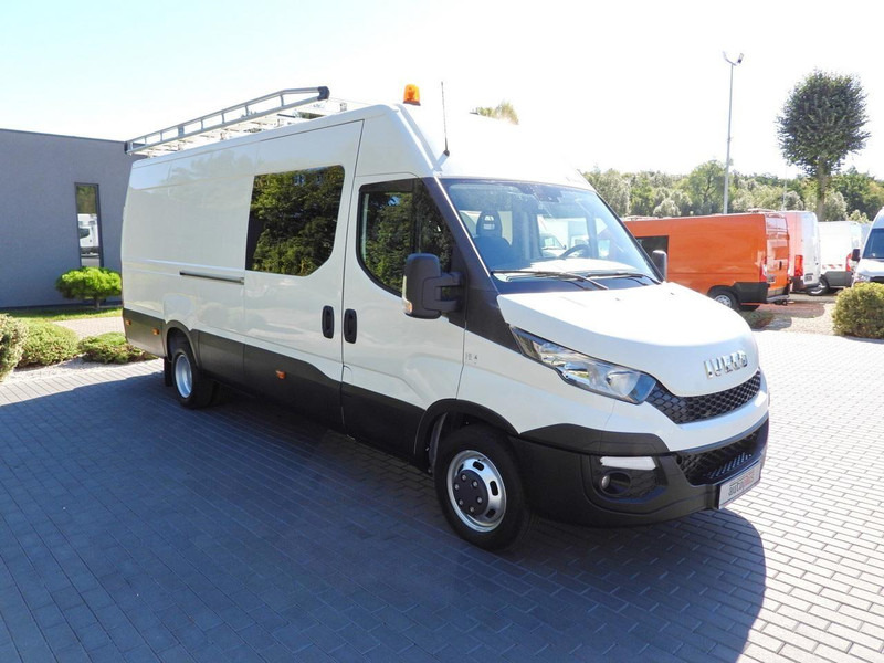 Iveco DAILY 35C17 FURGON BRYGADÓWKA 6 MIEJSC TEMPOMAT BLIŹNIACZE KOŁA - Επαγγελματικό αυτοκίνητο κόφα: φωτογραφία 4 Iveco DAILY 35C17 FURGON BRYGADÓWKA 6 MIEJSC TEMPOMAT BLIŹNIACZE KOŁA - Επαγγελματικό αυτοκίνητο κόφα: φωτογραφία 4